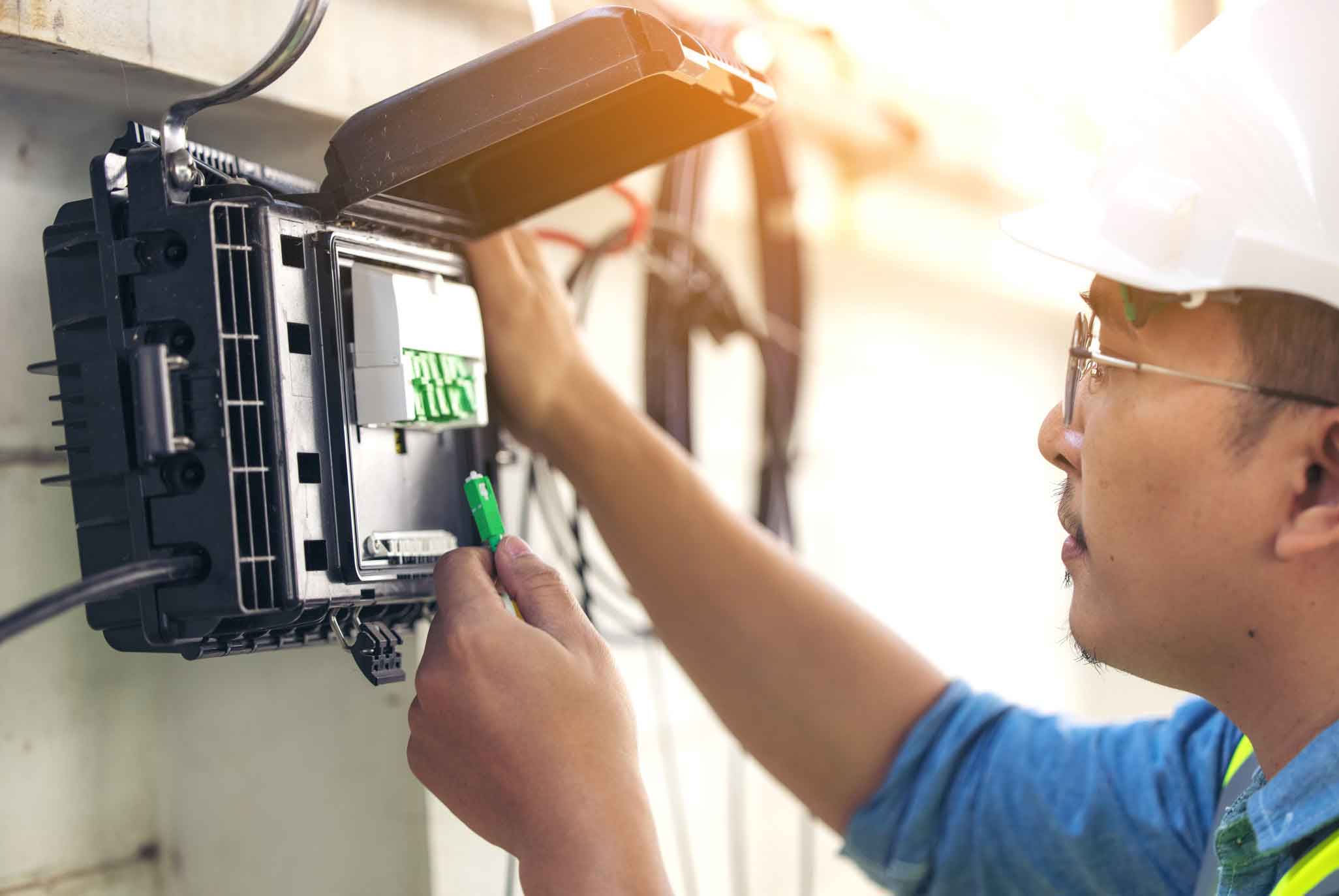 Алхам алхамаар FTTH Суулгах үйл явц