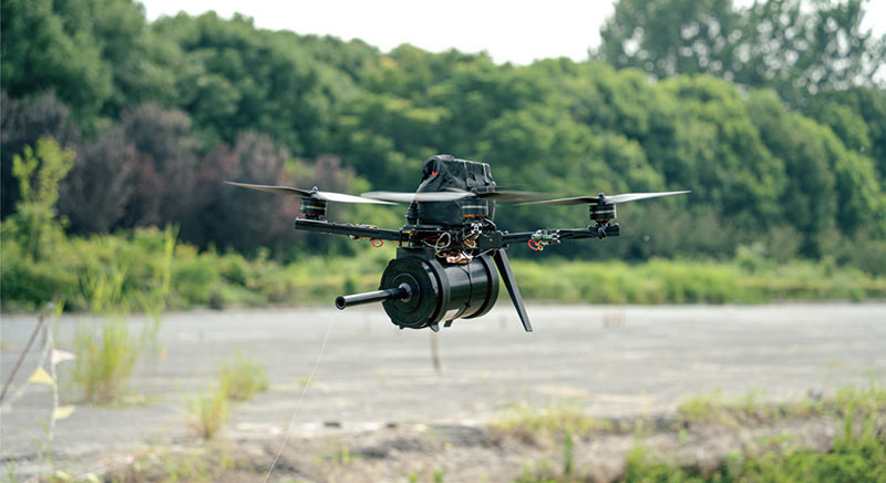 Шилэн-оптик UAVs: Түгжрэлийн эсрэг нислэгийн утастай хувьсгал